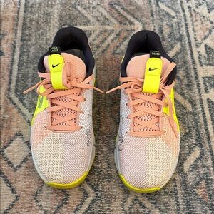 Nike Metcon women’s sneaker - size 8